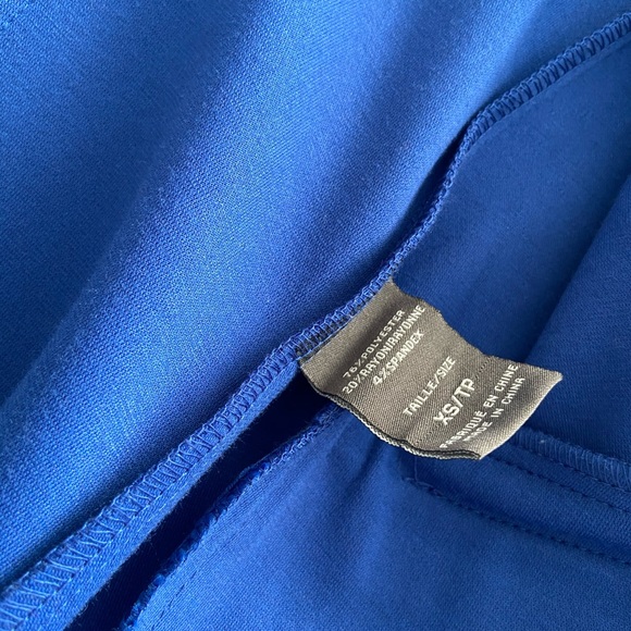 Blazer - Picture 4 of 4